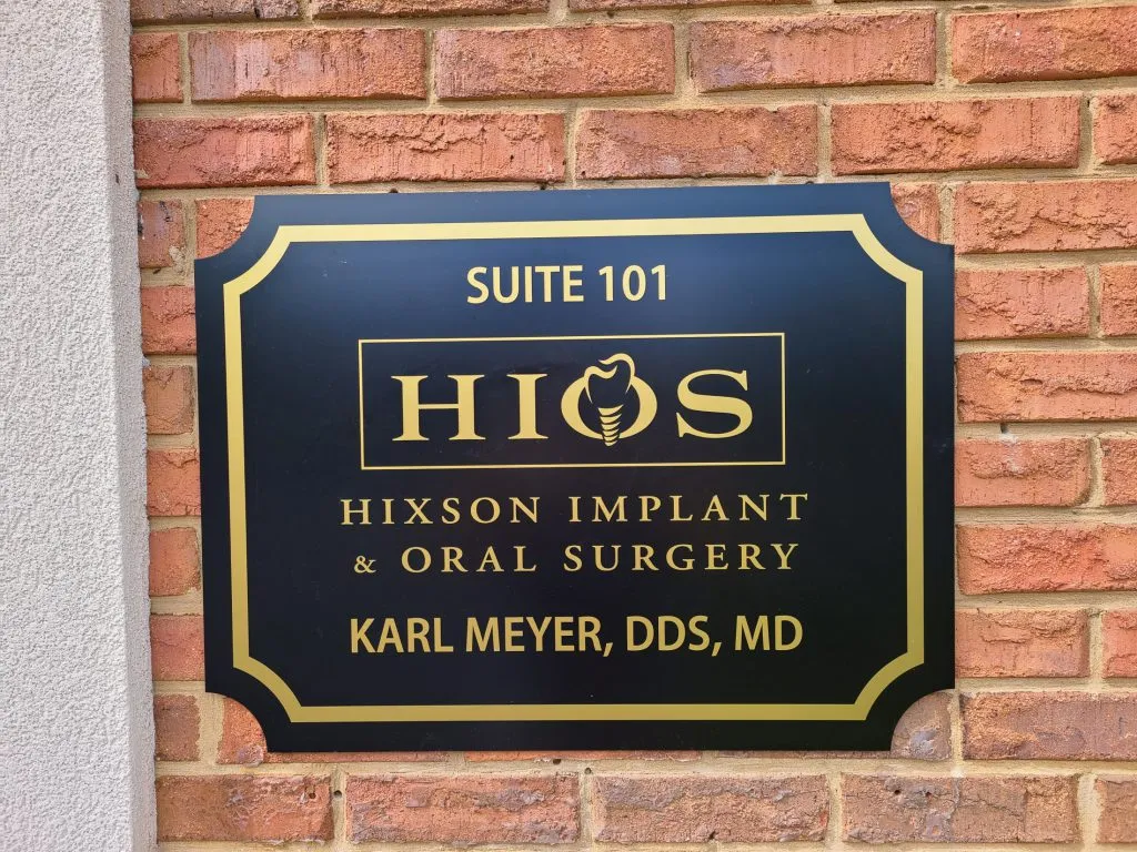Dental Practice Name on Plaque-{PRACTICE_NAME}